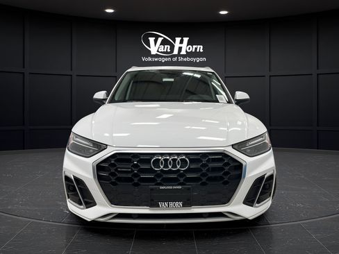 Used 2022 Audi Q5 e Premium w/ Convenience Package AWD/4WD image 2