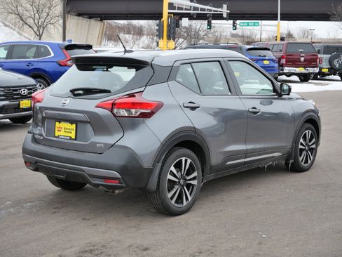 Used 2019 Nissan Kicks SR w/ SR Premium Package image 7