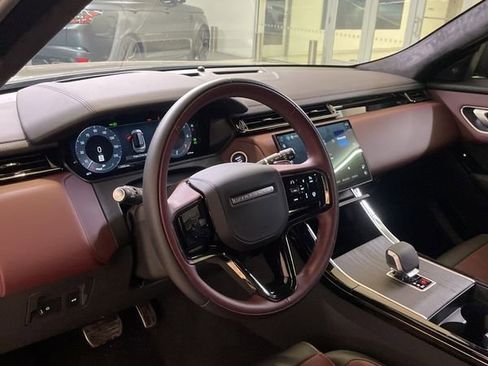 Used 2026 Land Rover Range Rover Velar Autobiography image 4