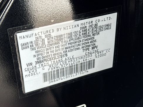 Used 2025 Nissan Kicks SV AWD/4WD image 25