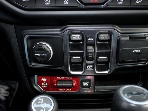 Used 2019 Jeep Wrangler Unlimited Rubicon image 18