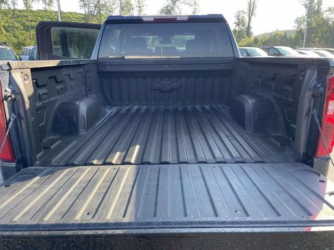 Used 2022 Chevrolet Silverado 1500 Custom AWD/4WD image 29