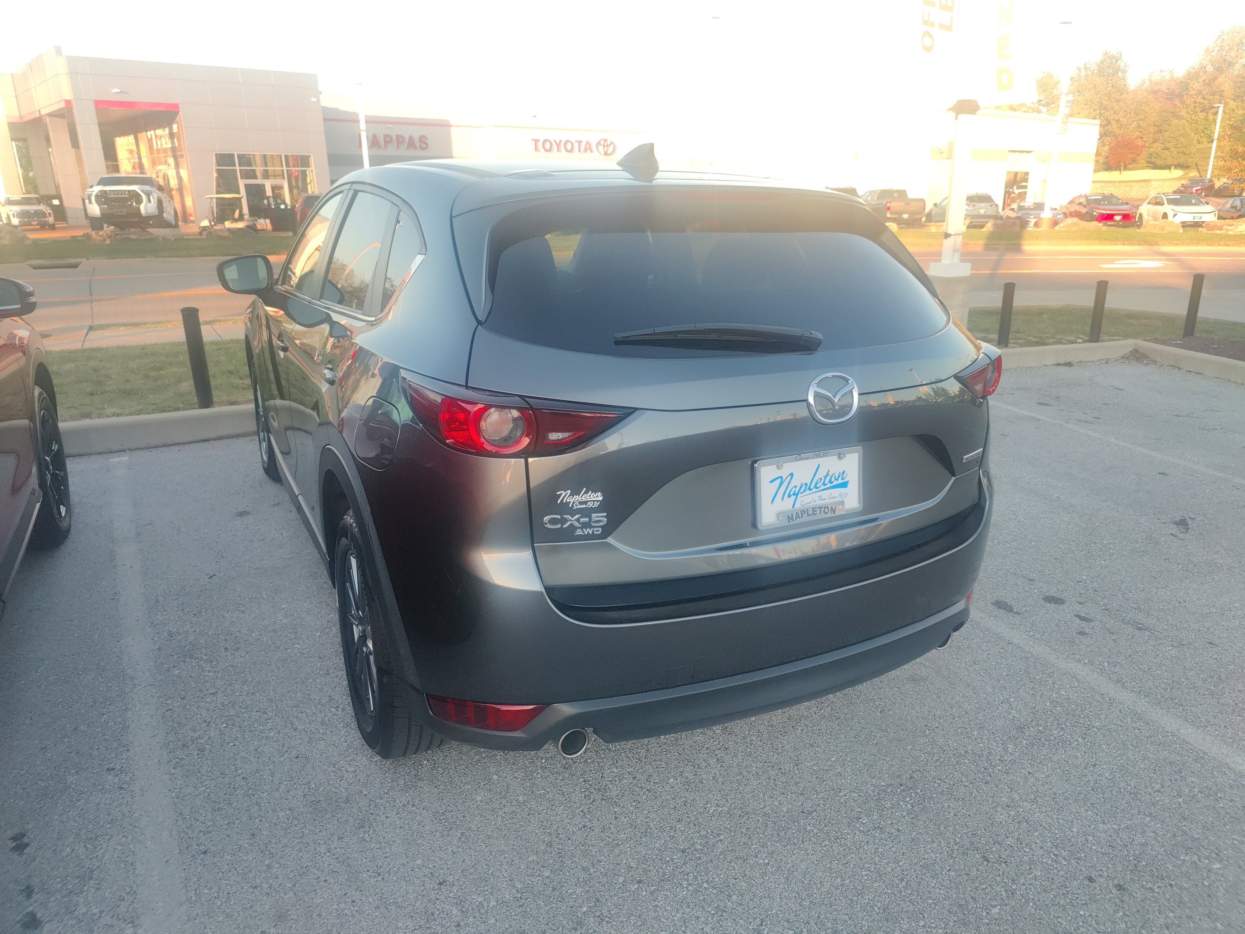 Used 2020 MAZDA CX-5 Touring AWD/4WD image 12