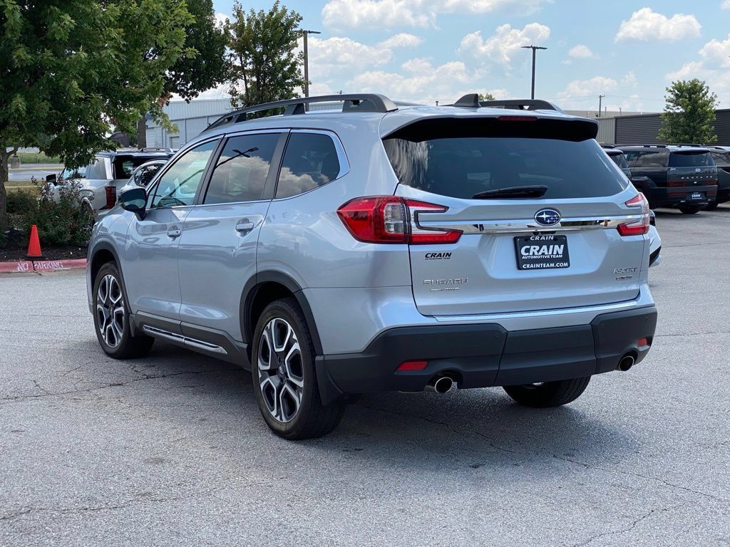 Used 2024 Subaru Ascent Limited AWD/4WD image 5