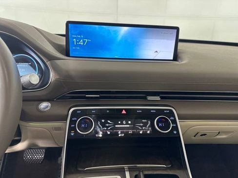 Used 2023 Genesis GV80 2.5T w/ Prestige 20" Package image 21