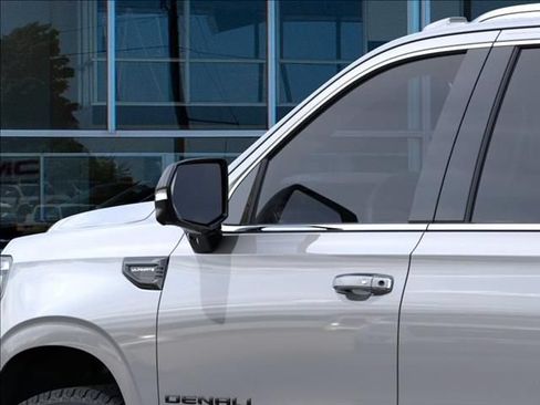 New 2026 GMC Yukon XL Denali Ultimate AWD/4WD image 12