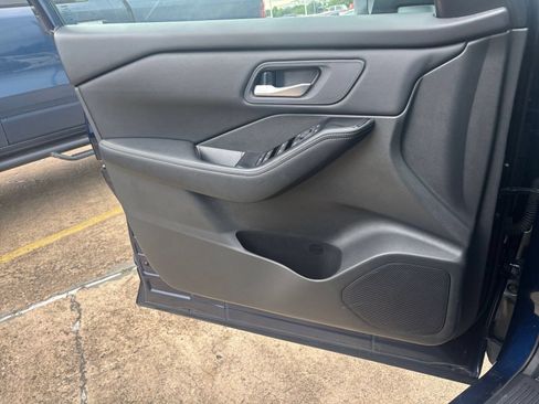 Used 2026 Nissan Rogue SV AWD/4WD image 18