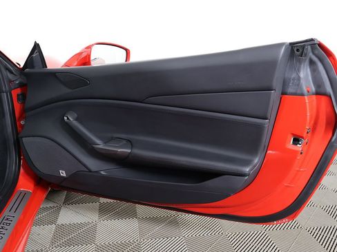 Used 2019 Ferrari 488 Spider RWD image 8