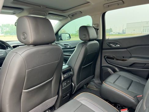 Used 2023 GMC Acadia AT4 w/ Technology Package AWD/4WD image 40