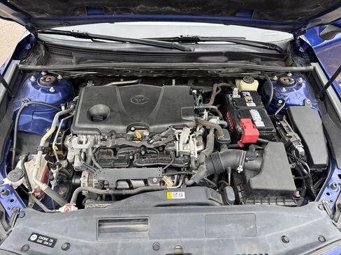 Used 2018 Toyota Camry LE image 22