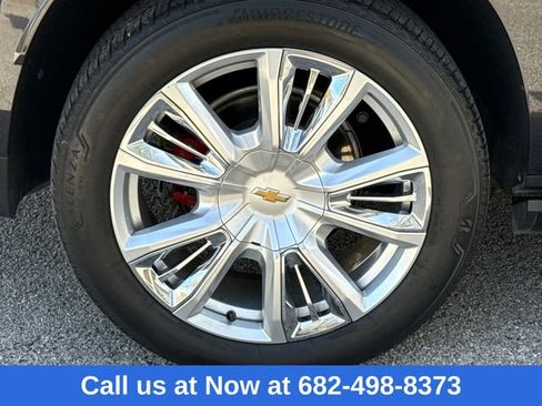 Used 2022 Chevrolet Suburban High Country image 9