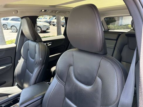 Used 2020 Volvo XC60 T6 Inscription w/ Protection Package Premier AWD/4WD image 21