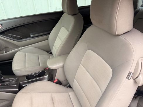 Used 2014 Kia Forte Koup EX image 32
