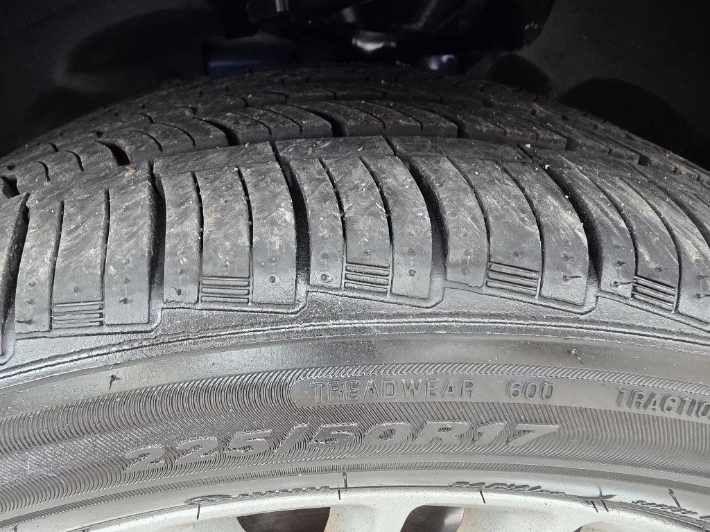 Used 2014 Ford Focus Titanium FWD image 12