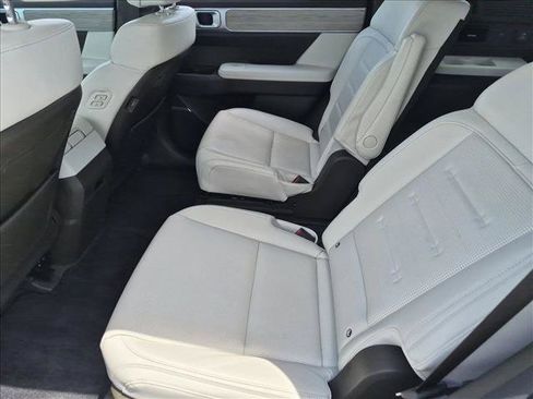 Used 2025 Hyundai Santa Fe Calligraphy AWD/4WD image 19