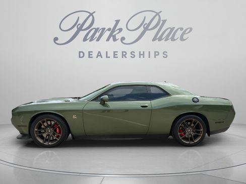Used 2021 Dodge Challenger R/T Scat Pack w/ Dynamics Package RWD image 2