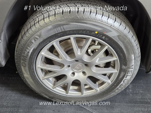 Used 2021 Toyota RAV4 LE AWD/4WD image 9