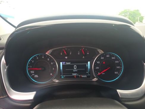 Used 2019 Chevrolet Traverse LT w/ LT Premium Package AWD/4WD image 18