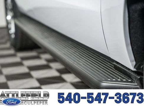 New 2026 Ford Expedition Active image 21