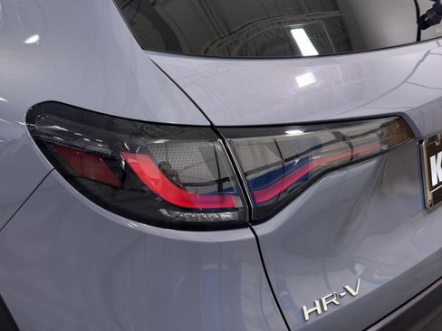 Used 2024 Honda HR-V Sport image 17