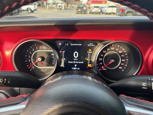 Used 2022 Jeep Gladiator Rubicon w/ Cold Weather Group image 29