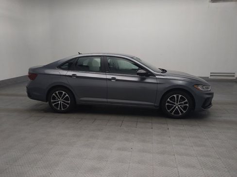 Used 2025 Volkswagen Jetta Sport FWD image 11