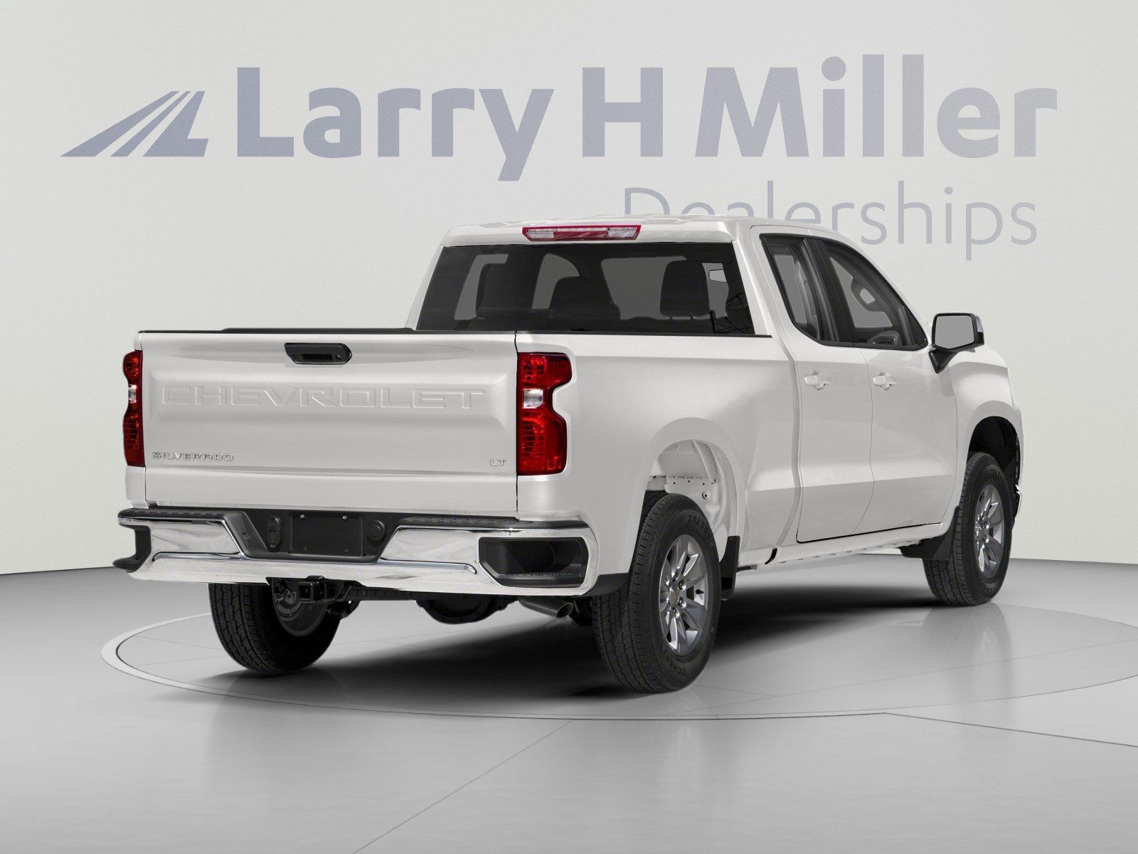 Used 2021 Chevrolet Silverado 1500 LT w/ Fleet Comfort Package AWD/4WD image 2