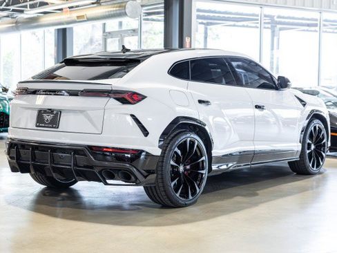 Used 2021 Lamborghini Urus AWD/4WD image 6