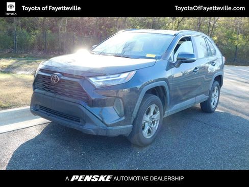 Used 2025 Toyota RAV4 XLE image 1