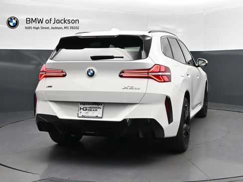New 2026 BMW X3 xDrive30 w/ M Sport Package AWD/4WD image 7