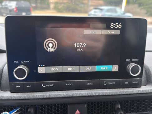 Used 2023 Honda CR-V EX image 16