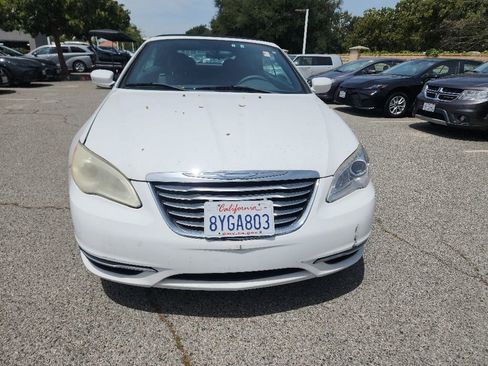Used 2012 Chrysler 200 Touring FWD image 8