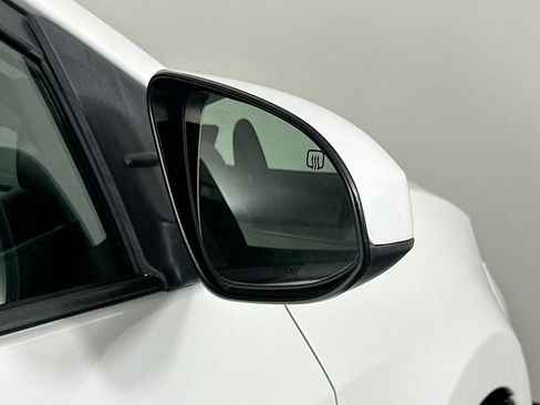 Used 2016 Toyota Corolla LE image 15