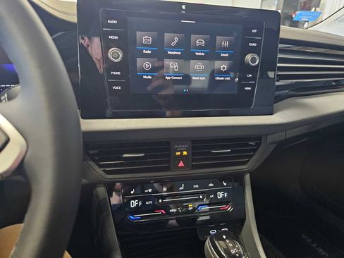 New 2025 Volkswagen Jetta SE image 27