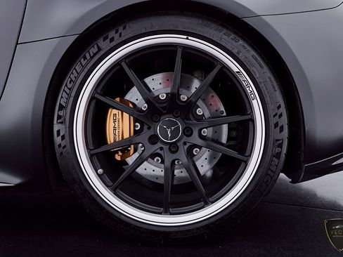 Used 2018 Mercedes-Benz AMG GT R image 36