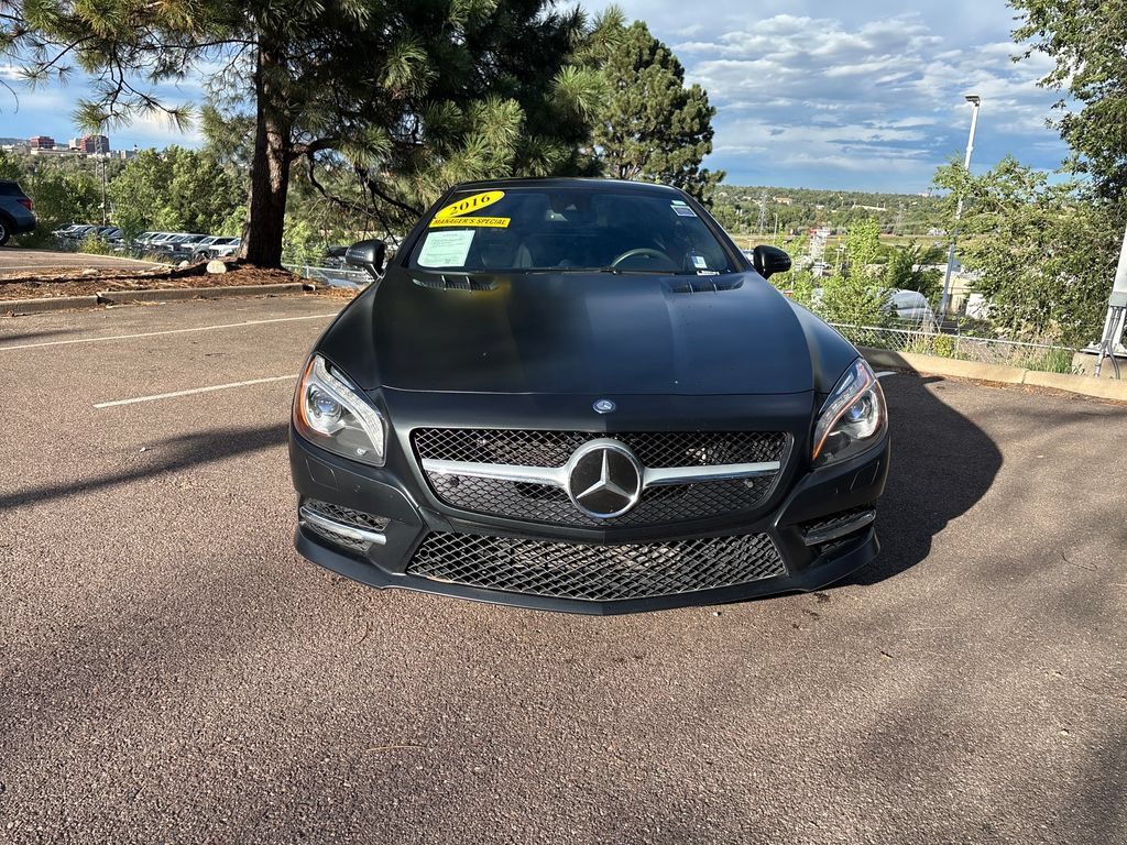 Used 2016 Mercedes-Benz SL 550 image 2
