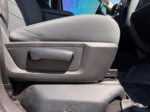 Used 2017 RAM 1500 Express AWD/4WD image 26