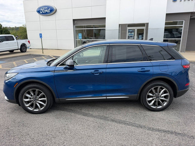 Used 2020 Lincoln Corsair AWD image 2