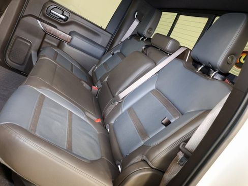 Used 2021 GMC Sierra 3500 Denali w/ Denali Ultimate Package image 11