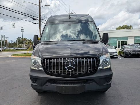 Used 2017 Mercedes-Benz Sprinter 3500 image 10