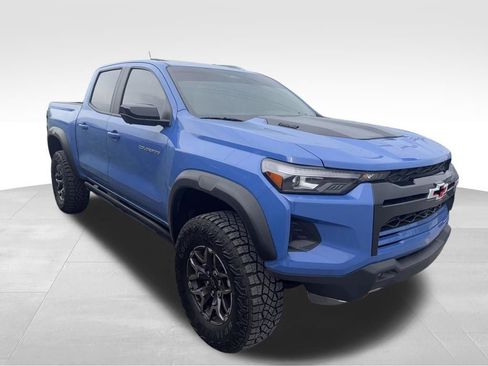 Used 2026 Chevrolet Colorado ZR2 w/ Technology Package AWD/4WD image 15
