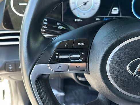 Used 2023 Hyundai Elantra Limited FWD image 22