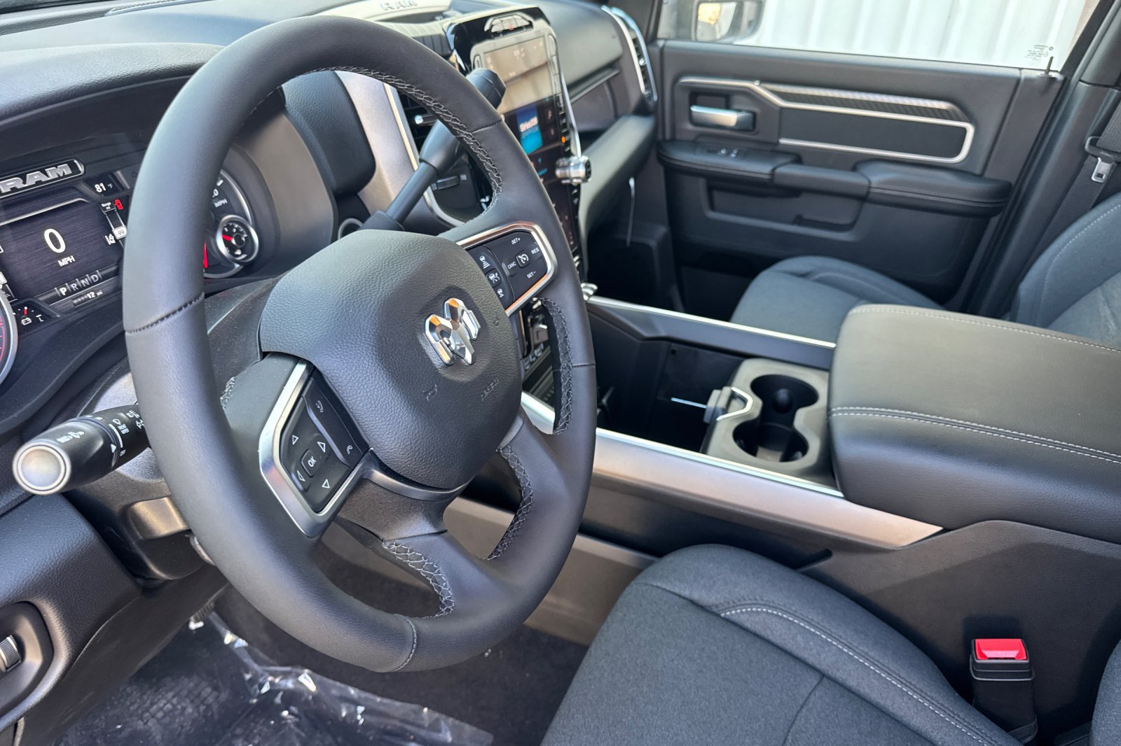 New 2027 RAM 3500 Big Horn AWD/4WD image 9