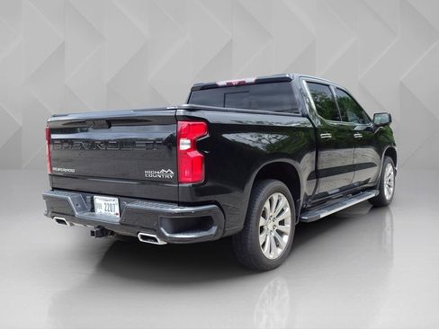 Used 2020 Chevrolet Silverado 1500 High Country w/ Technology Package AWD/4WD image 5