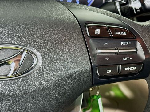 Used 2020 Hyundai Elantra SEL FWD image 14