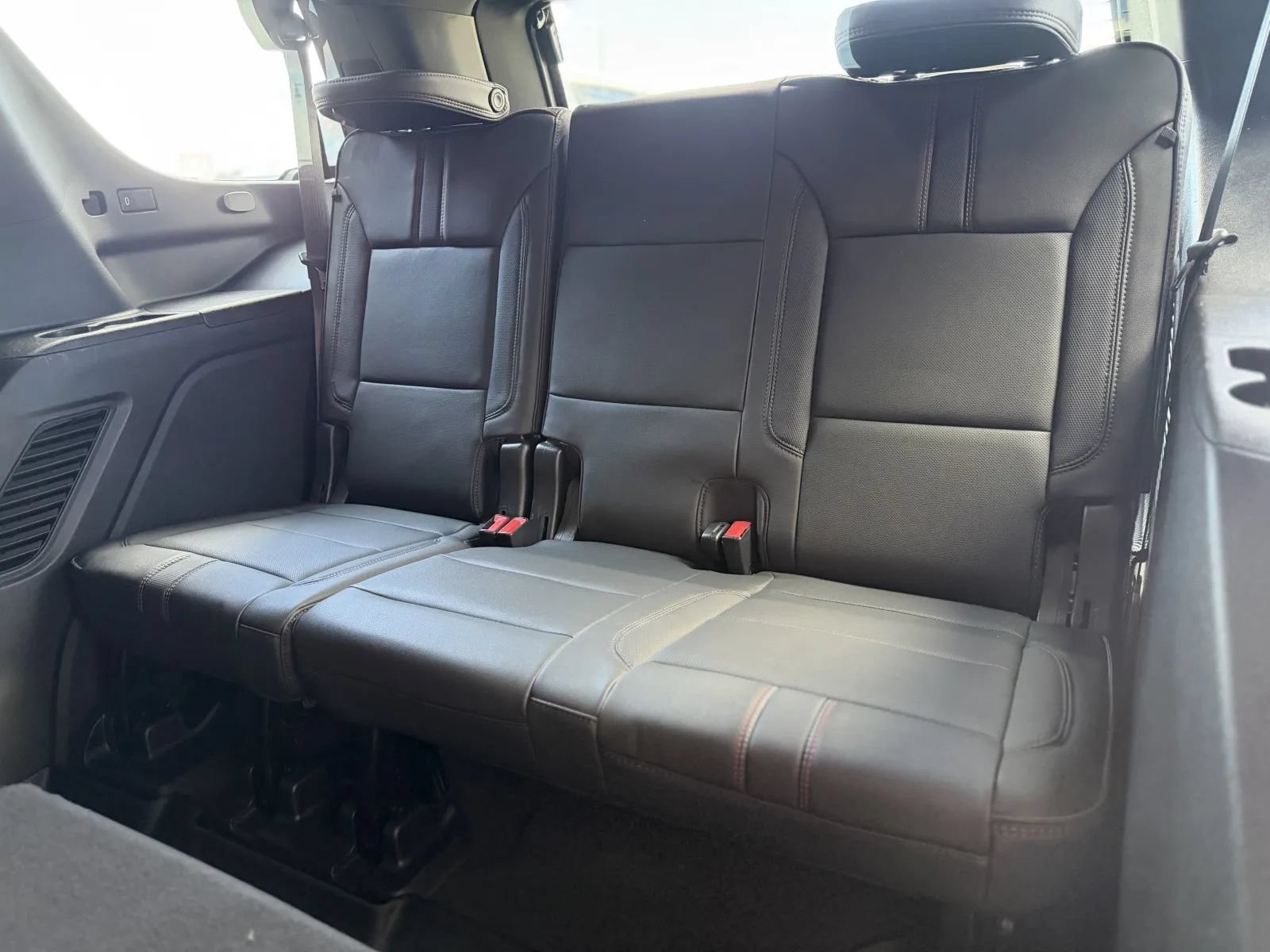 Used 2022 Chevrolet Tahoe RST AWD/4WD image 16