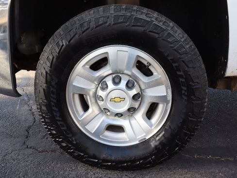 Used 2010 Chevrolet Silverado 2500 LTZ w/ Suspension Package, Off-Road image 40