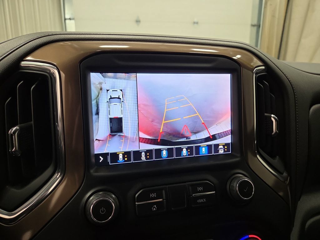 Used 2022 Chevrolet Silverado 2500 High Country AWD/4WD image 22