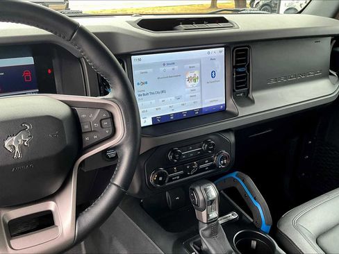 Certified 2024 Ford Bronco Black Diamond image 5