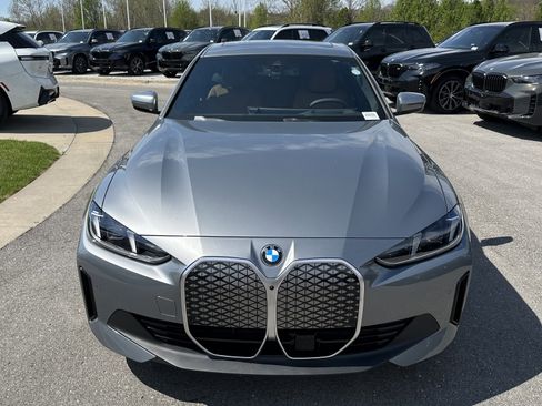 Used 2026 BMW i4 xDrive40i AWD/4WD image 3